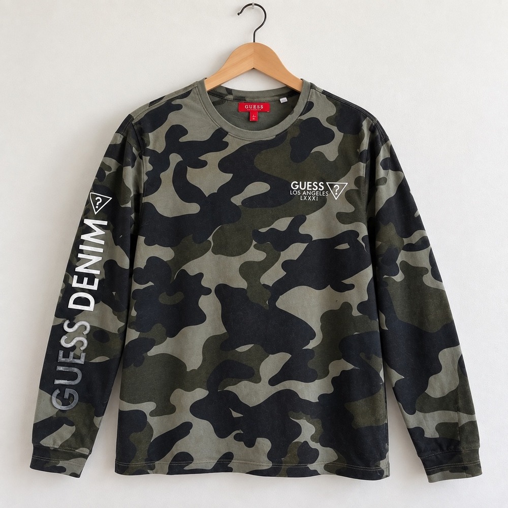 Guess Los Angeles Camo Long Sleeve T-Shirt Mens Medium Green Graphic Sleeve Logo